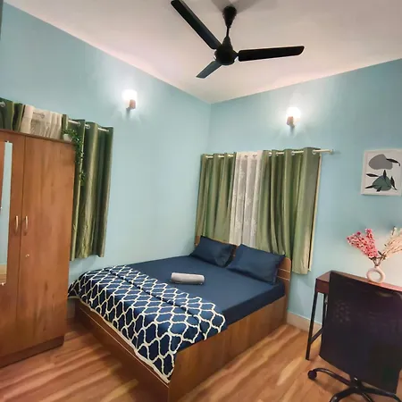 Homestayz Blossom Bangalore Room photo
