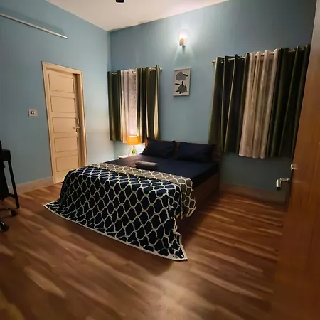 Homestayz Blossom Bangalore Room photo